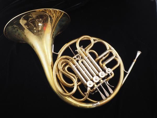 Conn 6D French Horn #2596 – Gina's Flutes