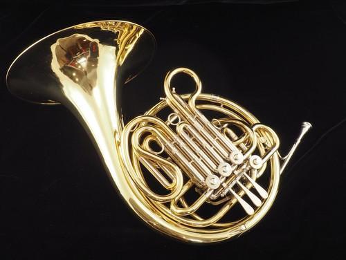 フレンチホルン ホルトン　H180 Holton H180 French Horn #2184 – Gina's Flutes